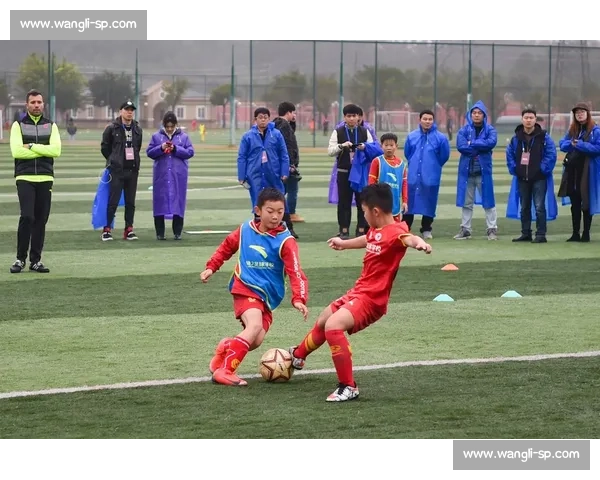 构建现代足球青训体系全面推动人才培养与职业发展新路径探索实践